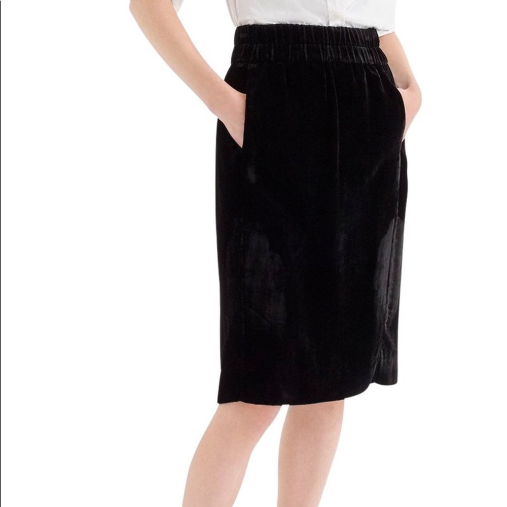 BNWT J Crew Pull on Velvet Skirt Black